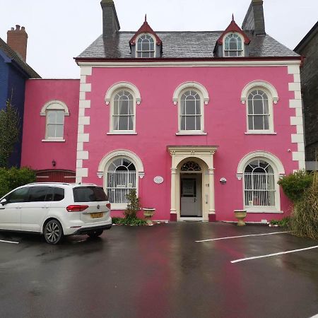 Llety Teifi Guest House คาร์ดิแกน ภายนอก รูปภาพ