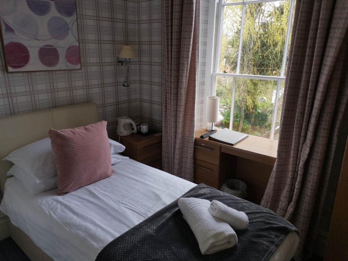 Llety Teifi Guest House คาร์ดิแกน ภายนอก รูปภาพ