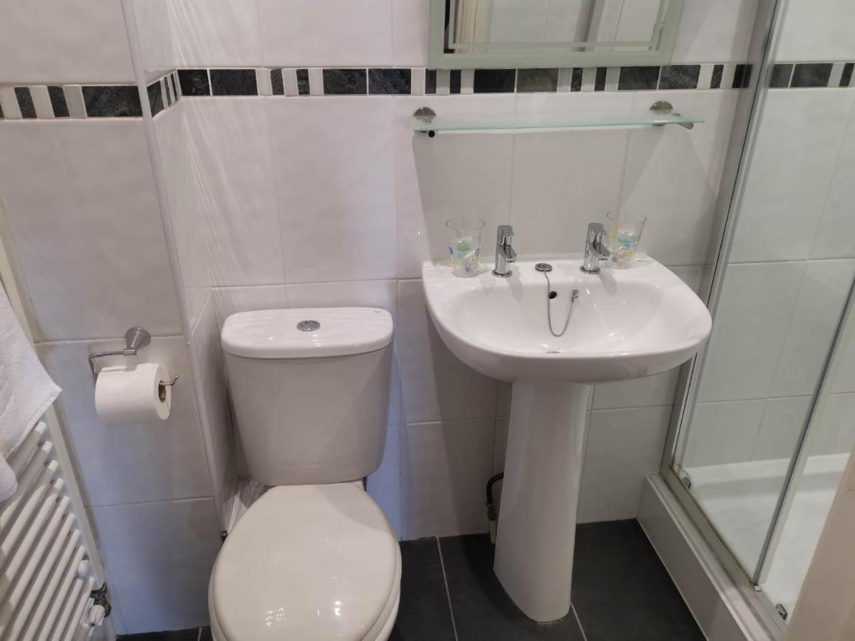 Llety Teifi Guest House คาร์ดิแกน ภายนอก รูปภาพ