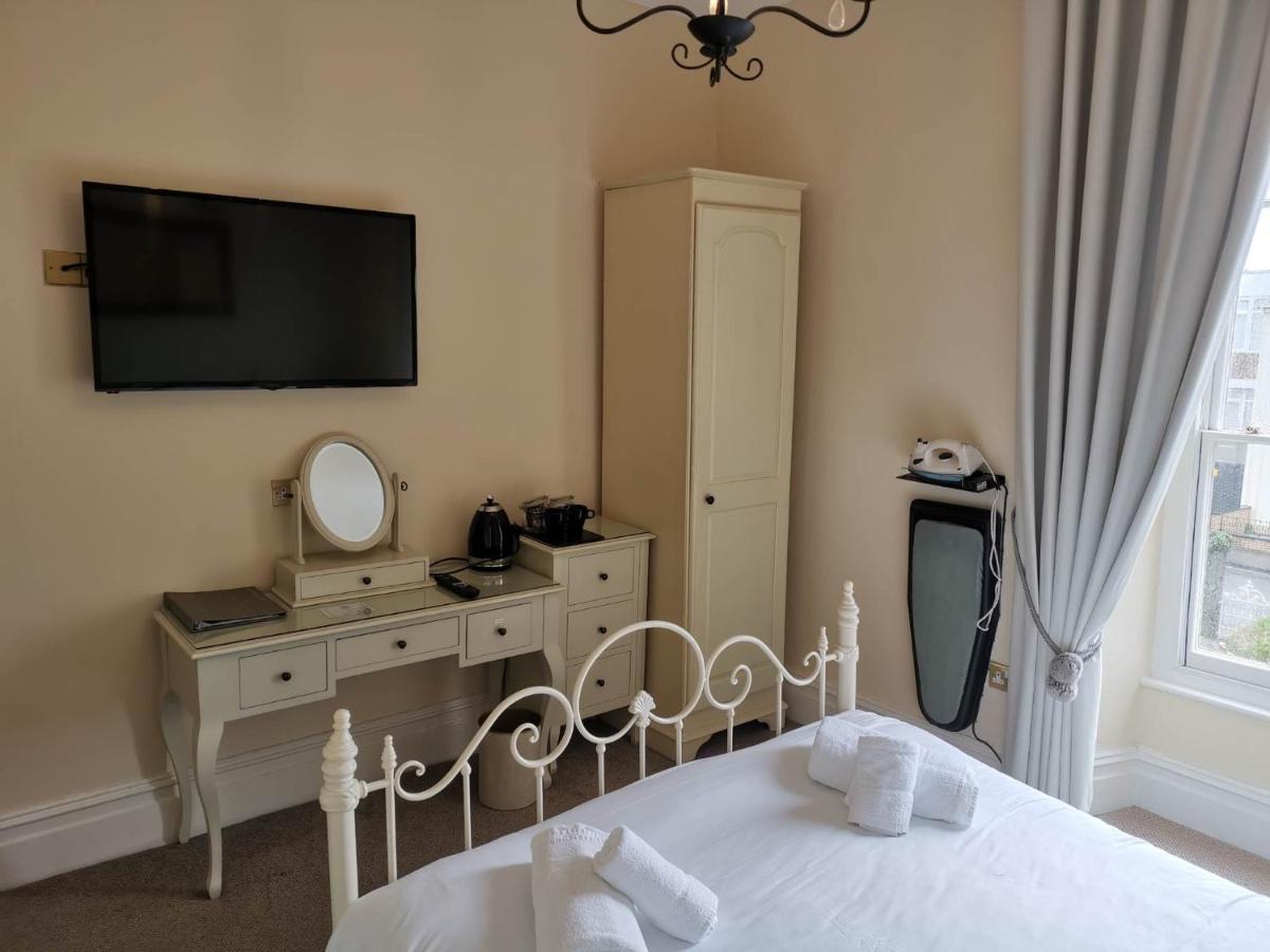 Llety Teifi Guest House คาร์ดิแกน ภายนอก รูปภาพ