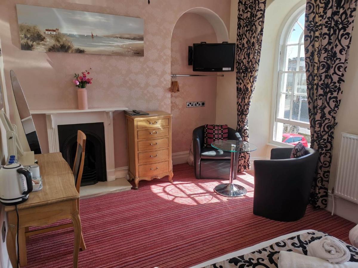 Llety Teifi Guest House คาร์ดิแกน ภายนอก รูปภาพ