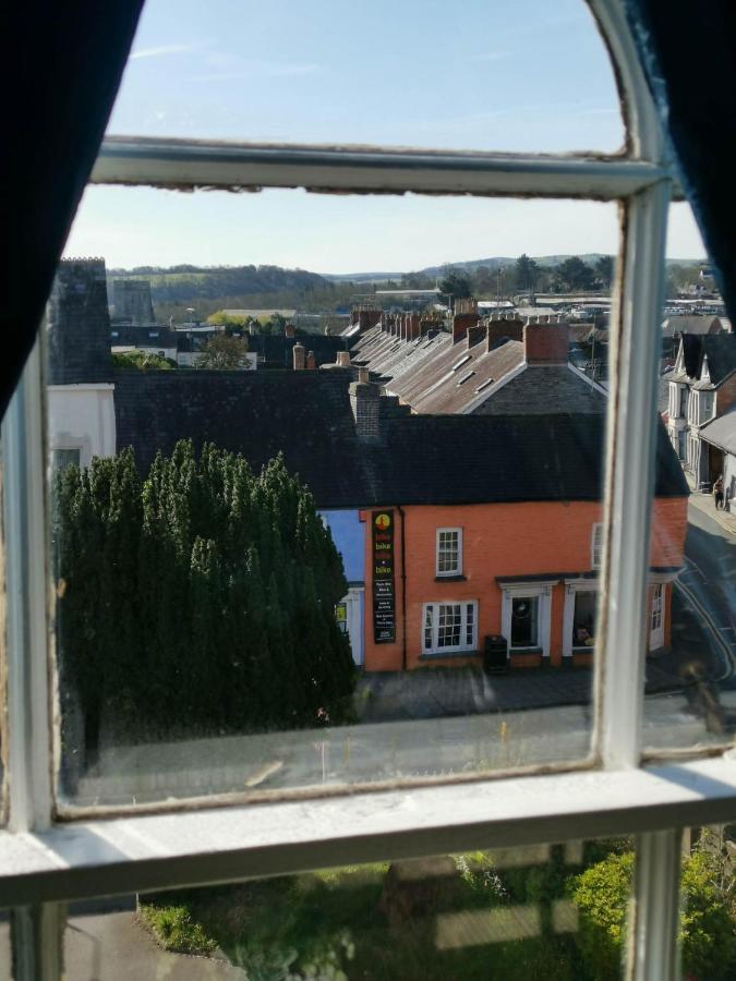 Llety Teifi Guest House คาร์ดิแกน ภายนอก รูปภาพ